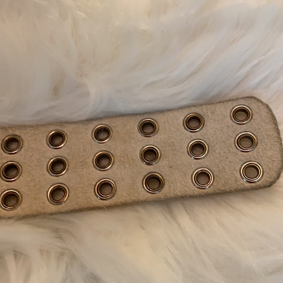 Vintage white leather 36” belt in great condition - Picture 7 of 10